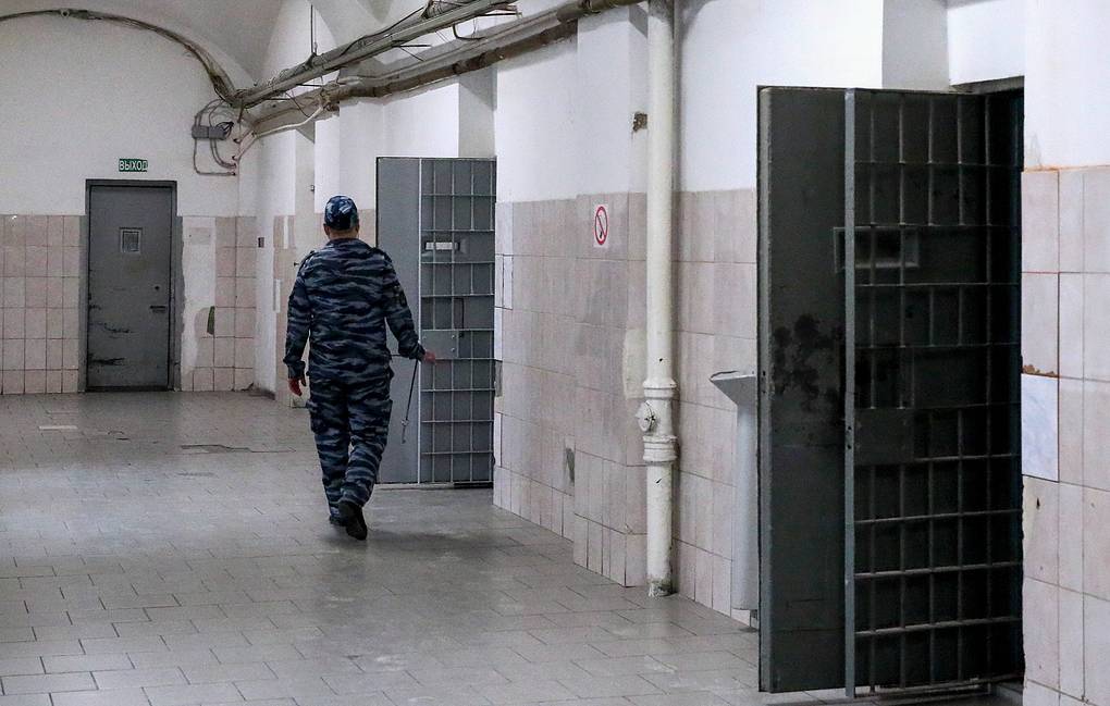В Ижевске арестовали отца подростка, напавшего на врача с ножом