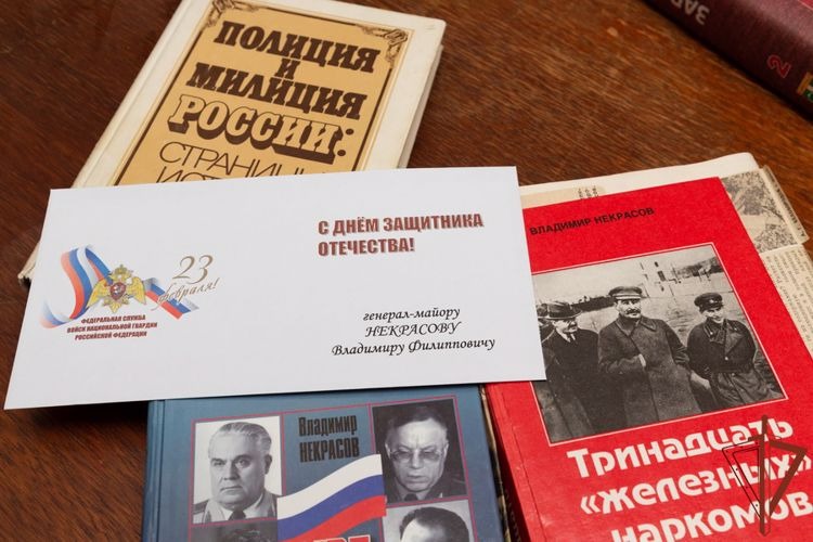 Росгвардия поздравила ветеранов Великой Отечественной войны с Днём защитника Отечества