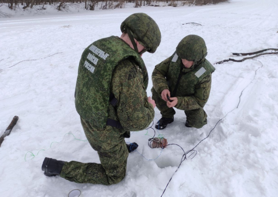 Военные инженеры ЦВО приступили к подрывам ледового полотна рек в регионах дислокации военного округа