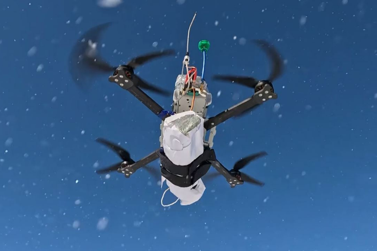 Операторы FPV-дронов батальона специального минирования «Феникс» ведут боевую работу в интересах Южной группировки войск