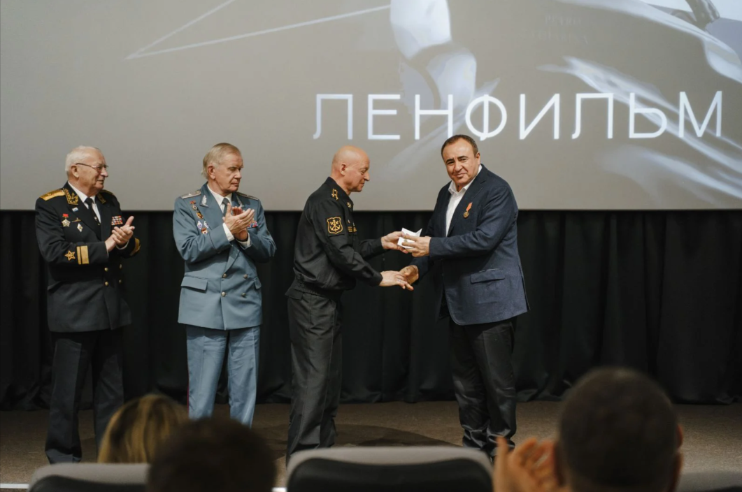 В киностудии 