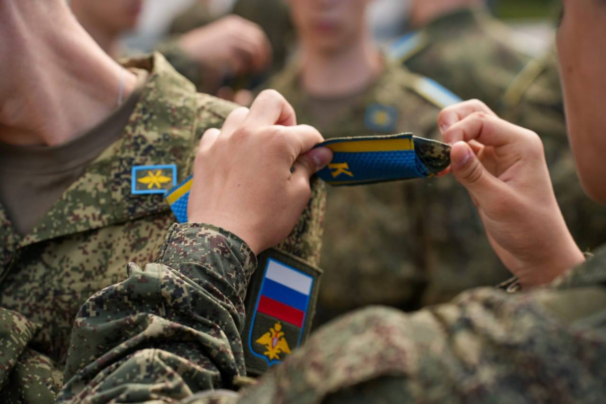 В Военно-космической академии имени А. Ф. Можайского прошла торжественная церемония вручения погон новым курсантам