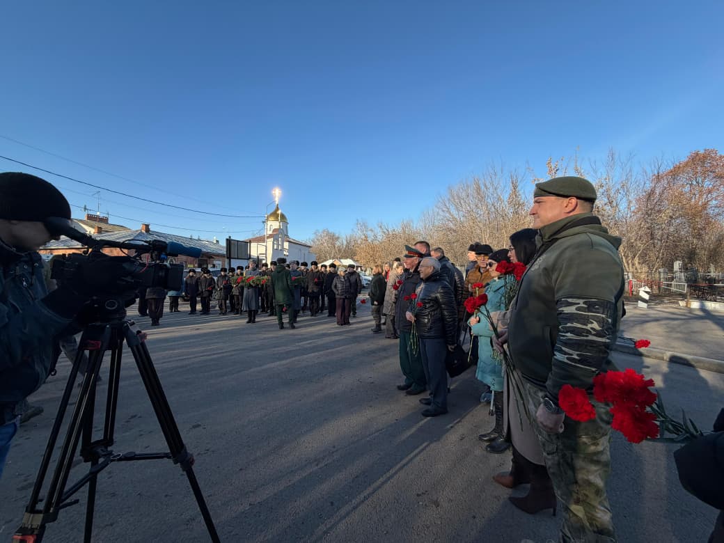 В Саратове открыт кенотаф Героям Советского Союза на Воскресенском кладбище
